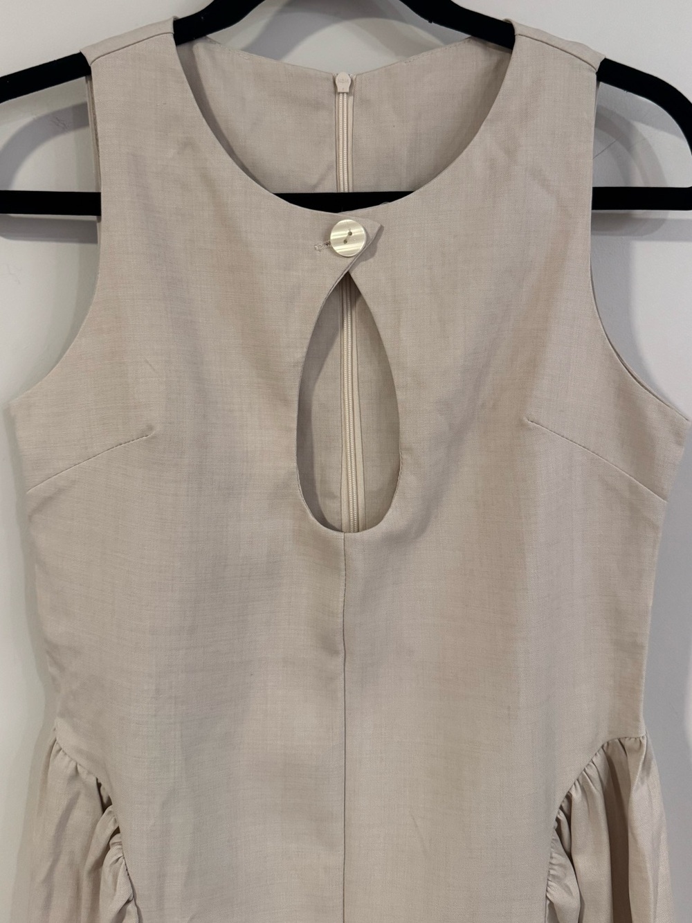 Commense Women’s Size Small Ivory Sleeveless Keyhole Maxi Dress - Picture 10 of 14
